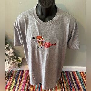 NEW Peru Embroidered Logo Tee Shirt Machu Picchu South America Gray Large